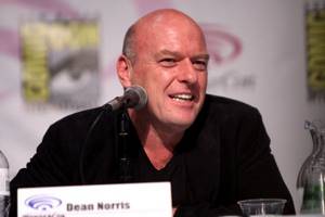 14 facts about Dean Norris
