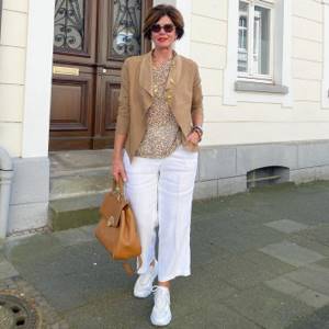 14 interesting ideas on how to dress beautifully in summer for women 50 - 9