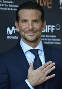 35 photos of Bradley Cooper&#39;s blue eyes that will make your heart beat faster - image32