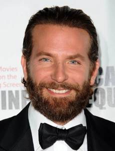 35 photos of Bradley Cooper&#39;s blue eyes that will make your heart beat faster - image33