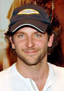 35 photos of Bradley Cooper&#39;s blue eyes that will make your heart beat faster - image5