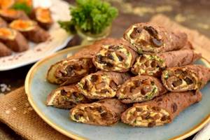 Pancakes with turkey liver filling