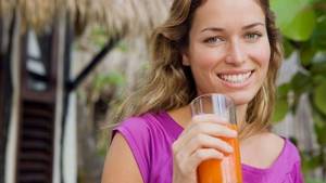 What are the benefits of pumpkin juice with pulp for men, women and children: prepare a healing drink with your own hands