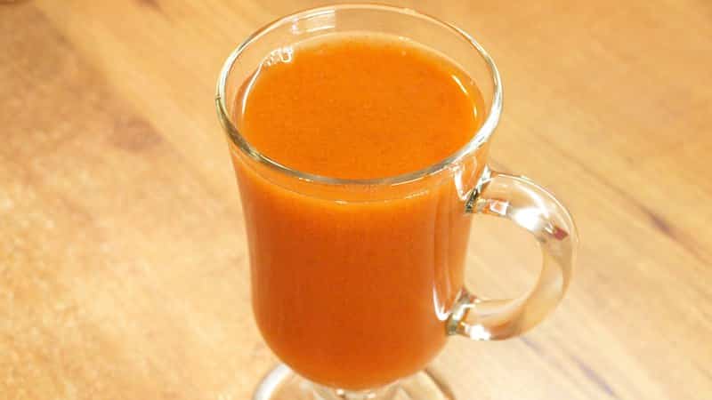 What are the benefits of pumpkin juice with pulp for men, women and children: prepare a healing drink with your own hands