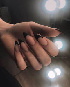 black manicure
