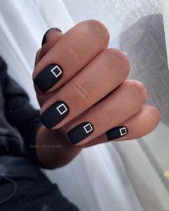 black matte manicure