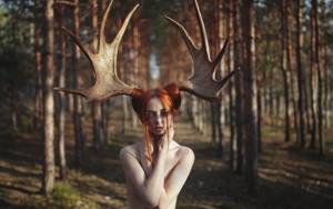 girl with horns