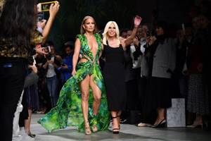 Jennifer Lopez was not the first girl to wear the iconic Versace dress