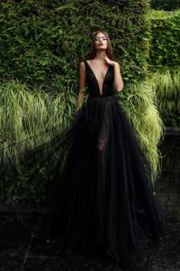 Spectacular prom dresses 2020-2021 – photos of new items and main trends of the season