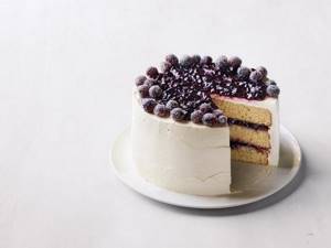 Photo of the dish - Layer cake with a layer of apple jam and sugar grape topping