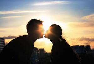 Гармоничные отношения между мужчиной и женщиной: понимание и характеристика отношений, важные моменты, нюансы, особенности общения и проявление искренней любви, заботы и уважения