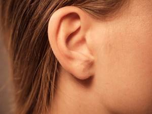 Why is my right ear burning?