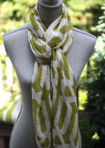 how to tie a large scarf beautifully