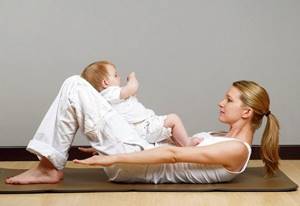 Как после родов добиться плоского живота? делать упражнения с малышом
