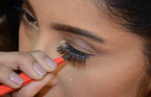 How to properly glue false eyelashes to your eyelid