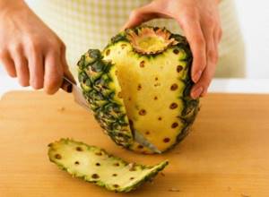 How to cut a pineapple beautifully, into slices, pieces correctly at home