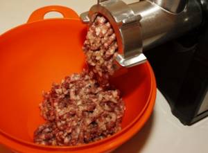 How to make juicy minced meat correctly