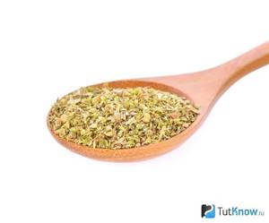 What does dried oregano look like?