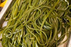 What algae is called seaweed?