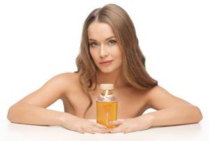 camphor oil to suppress lactation