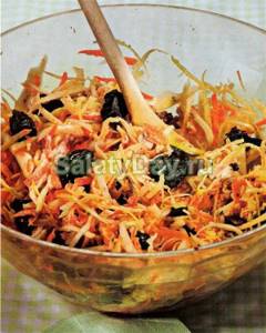 Cabbage salad with prunes and walnuts