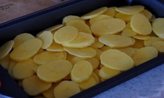 potatoes on a baking sheet