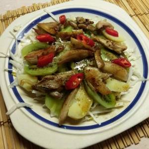 Potato salad with chicken, kiwi and Chinese cabbage - recipe with photo