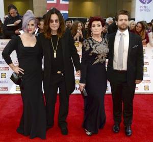 Келли Осборн, Оззи Осборн, Шерон Осборн и Джек Осборн на ежегодной церемонии Pride of Britain Awards в 2020 году