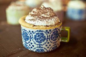 Coconut cake in the microwave in 5 minutes in a mug - recipe