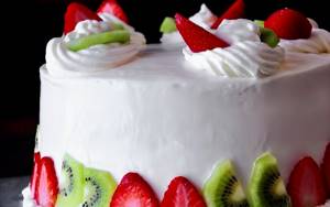Cream with gelatin for cake