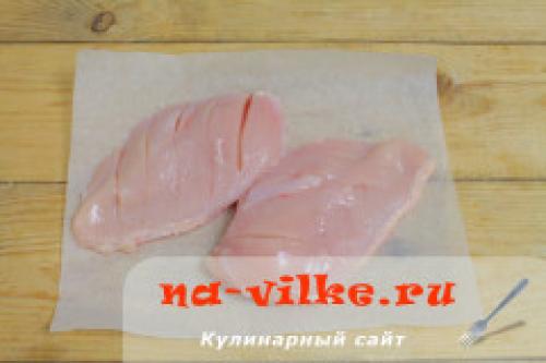 Chicken fillet in sour cream with garlic in the oven. Ingredients: 