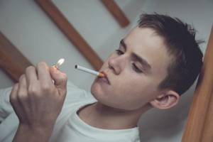Smoking teenager