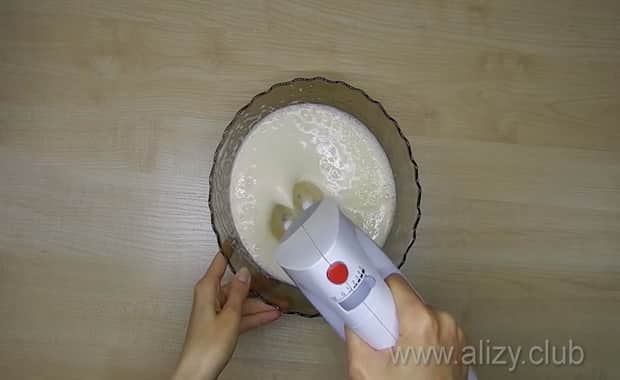 A light sponge cake with boiled condensed milk is very easy to prepare.