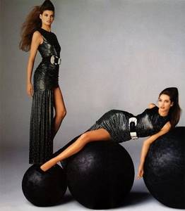 Linda Evangelista and Christy Turlington in the Versace campaign