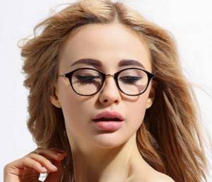 Макияж для девушек с очками. Нюансы макияжа глаз для девушек, которые носят очки