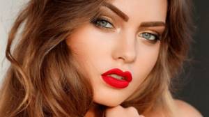 makeup with red lipstick