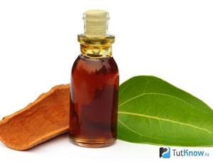 Cinnamon oil for sweet aroma