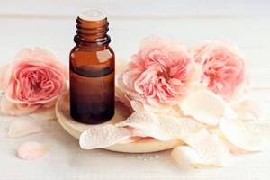 Масло розы входит во многие составы для массажа и усиления сексуальной энергии