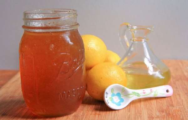 Honey, lemon and olive oil