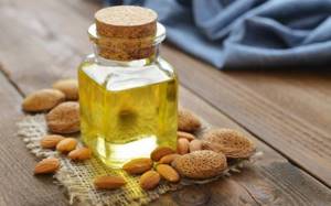 almond oil for eyelash growth