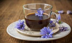Многие врачи разрешают употребление несладкого кофе без кофеина
