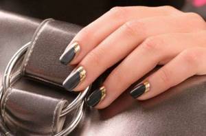 Fashionable nail designs in gray. Photo of the new 2020 gel polish, French, with glitter, rubbed in, pattern 
