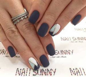 Fashion trends and anti-trends of manicure spring-summer 2020, photo matte manicure