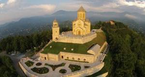 Монастырский комплекс Святой Троицы открыт в Аджарии