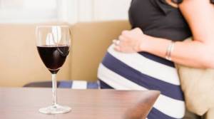 Is it possible to drink wine in early pregnancy?