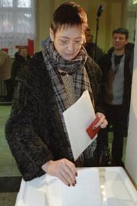 In the 2003 elections, Irina Khakamada did not enter parliament
