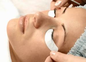 application of semi-permanent mascara 1