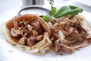 The most delicate pancakes and aromatic mushroom filling will certainly delight all family members and guests