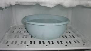 Place containers to collect liquid in the refrigerator