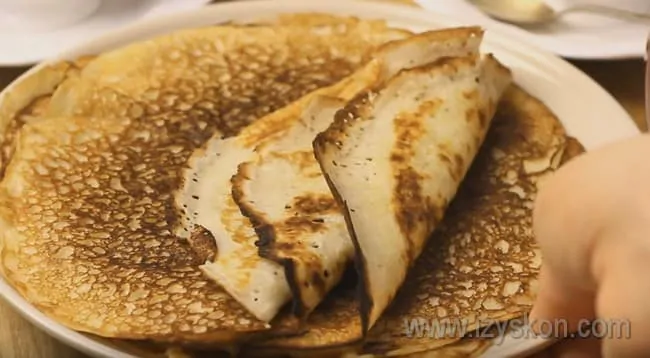 Try making these pancakes with kefir without eggs using our recipe.